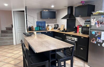 vente maison 120 000 € à proximité de Saint-André-le-Puy (42210)