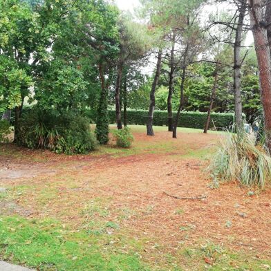 Terrain 600 m²