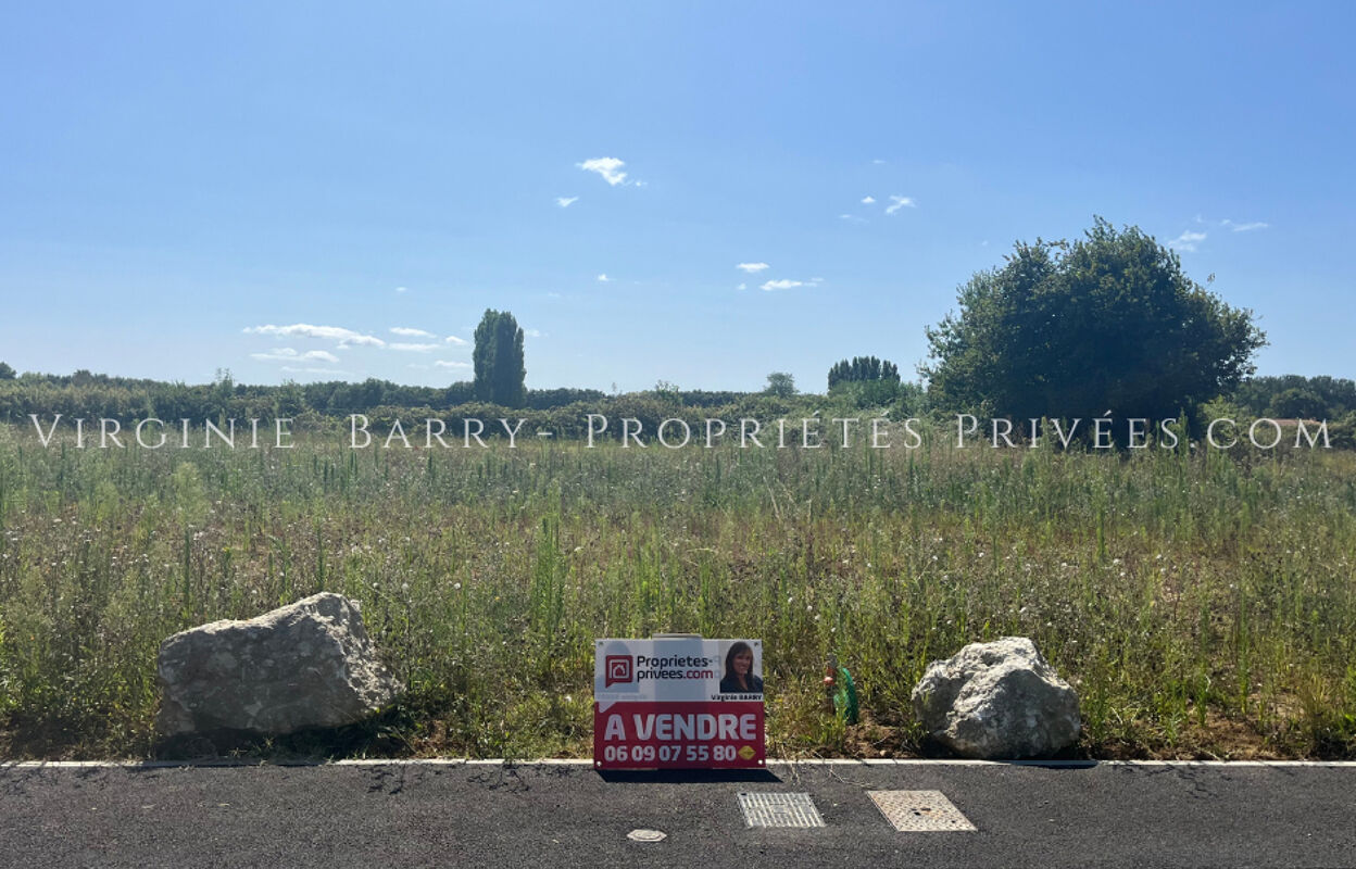 terrain  pièces 686 m2 à vendre à Tonnay-Charente (17430)