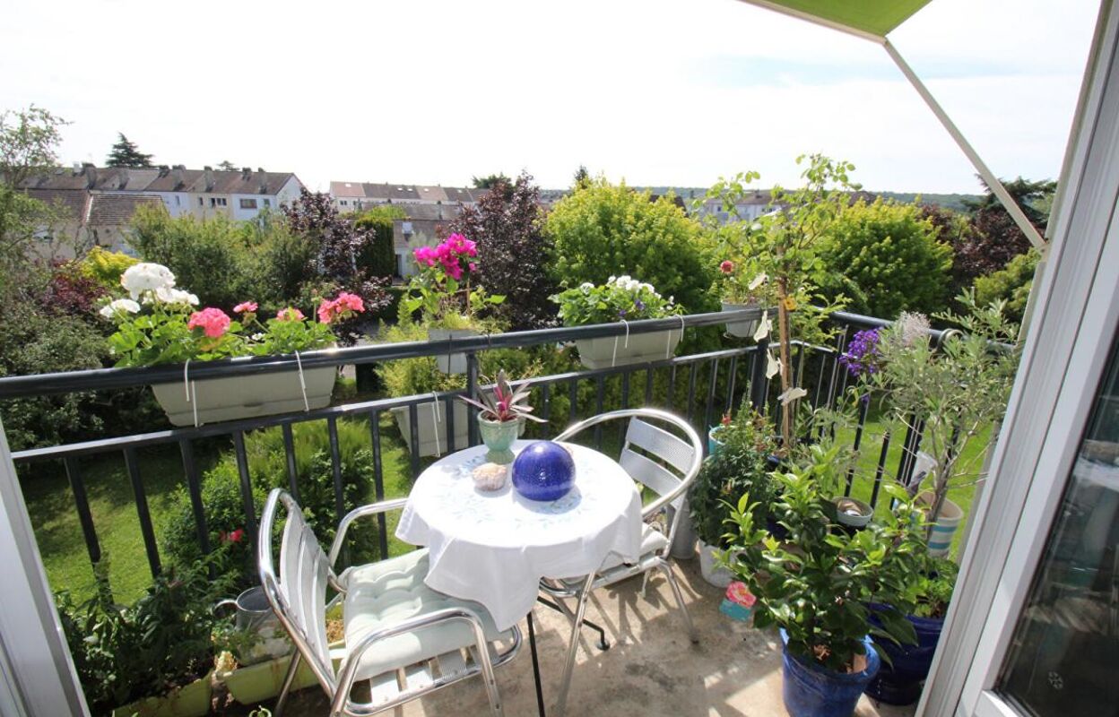 appartement 4 pièces 74 m2 à vendre à Villepreux (78450)