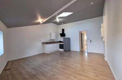 location appartement 720 € CC /mois à proximité de Villeneuve (01480)