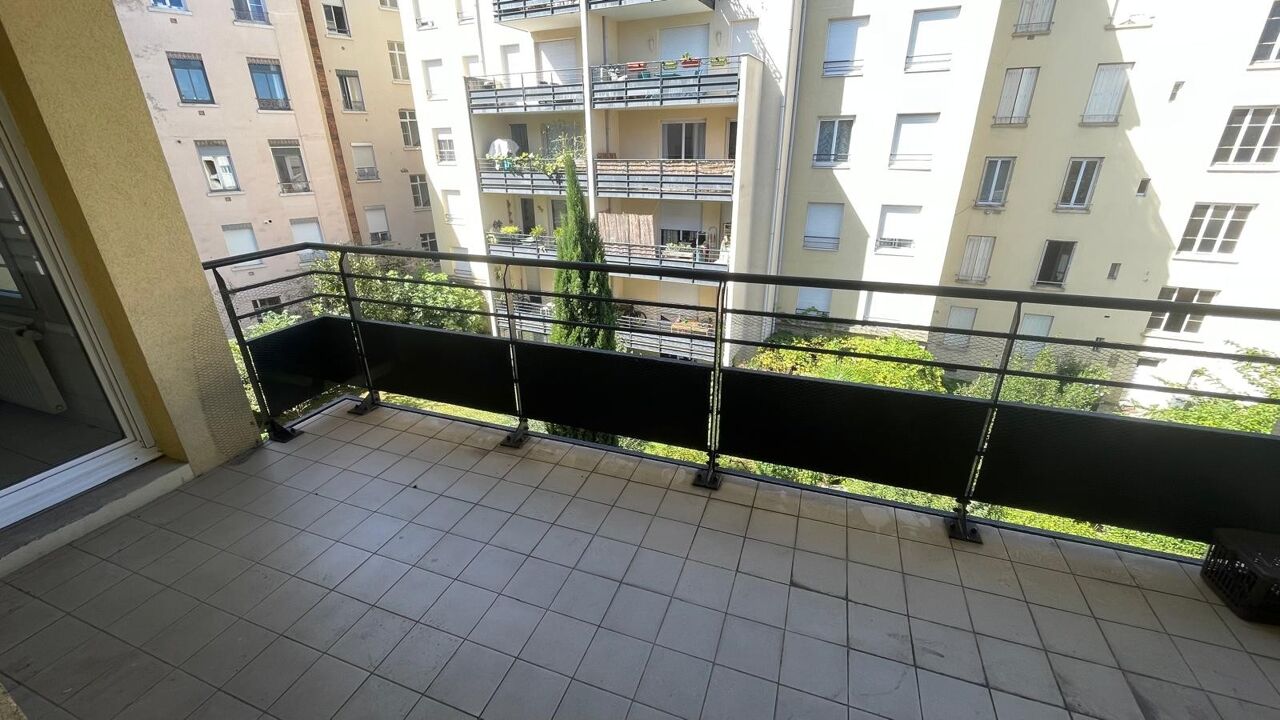 appartement 3 pièces 63 m2 à louer à Villeurbanne (69100)