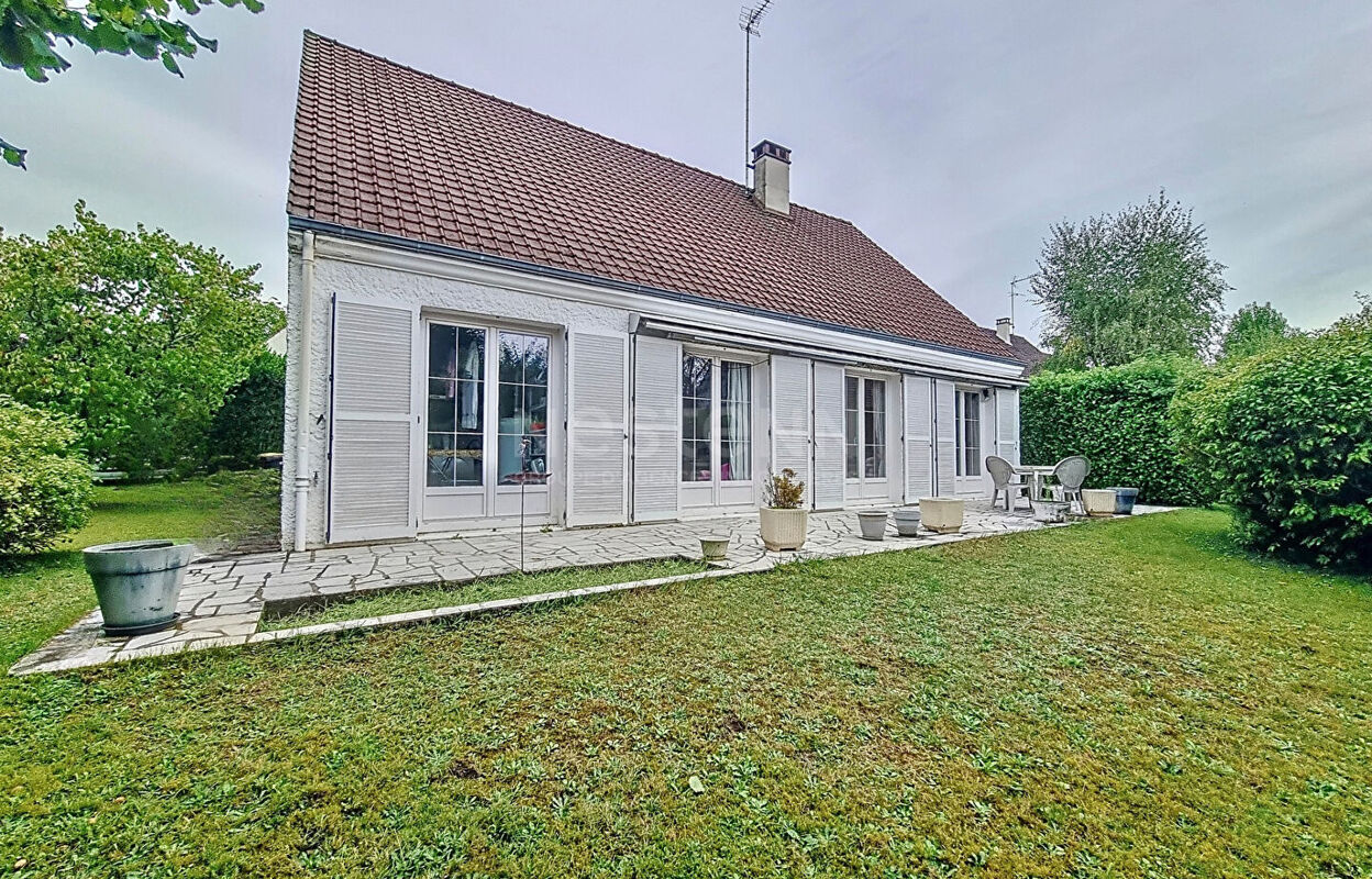 maison 5 pièces 134 m2 à vendre à Apremont (60300)