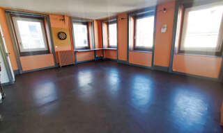 Bureau  217 m² à louer à Saint-Étienne (42000)