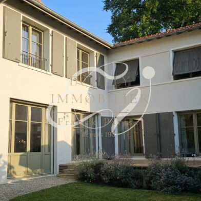 Maison 7 pièces 200 m²