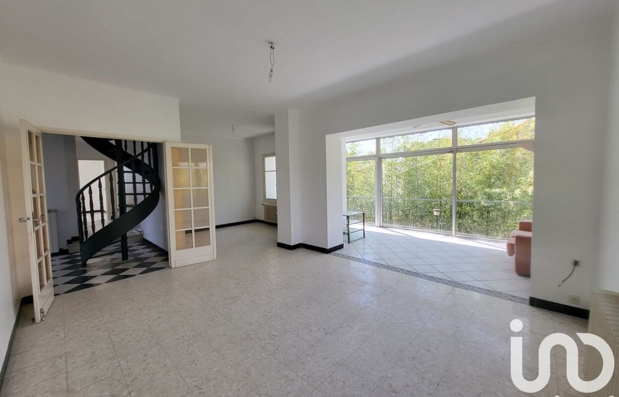 maison 5 pièces 215 m2 à vendre à Nîmes (30000)