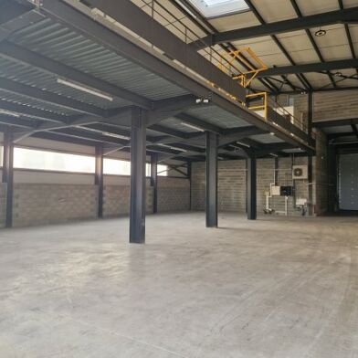 Commerce 477 m²