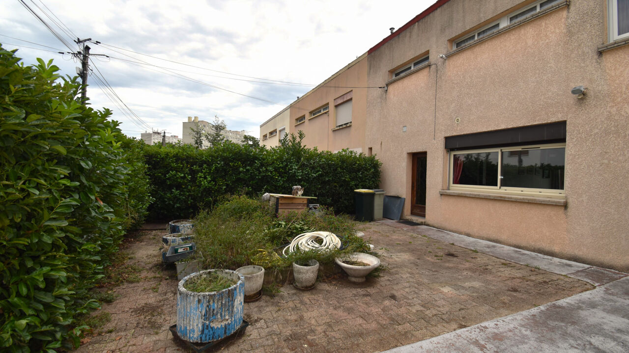 maison 5 pièces 87 m2 à vendre à Meyzieu (69330)