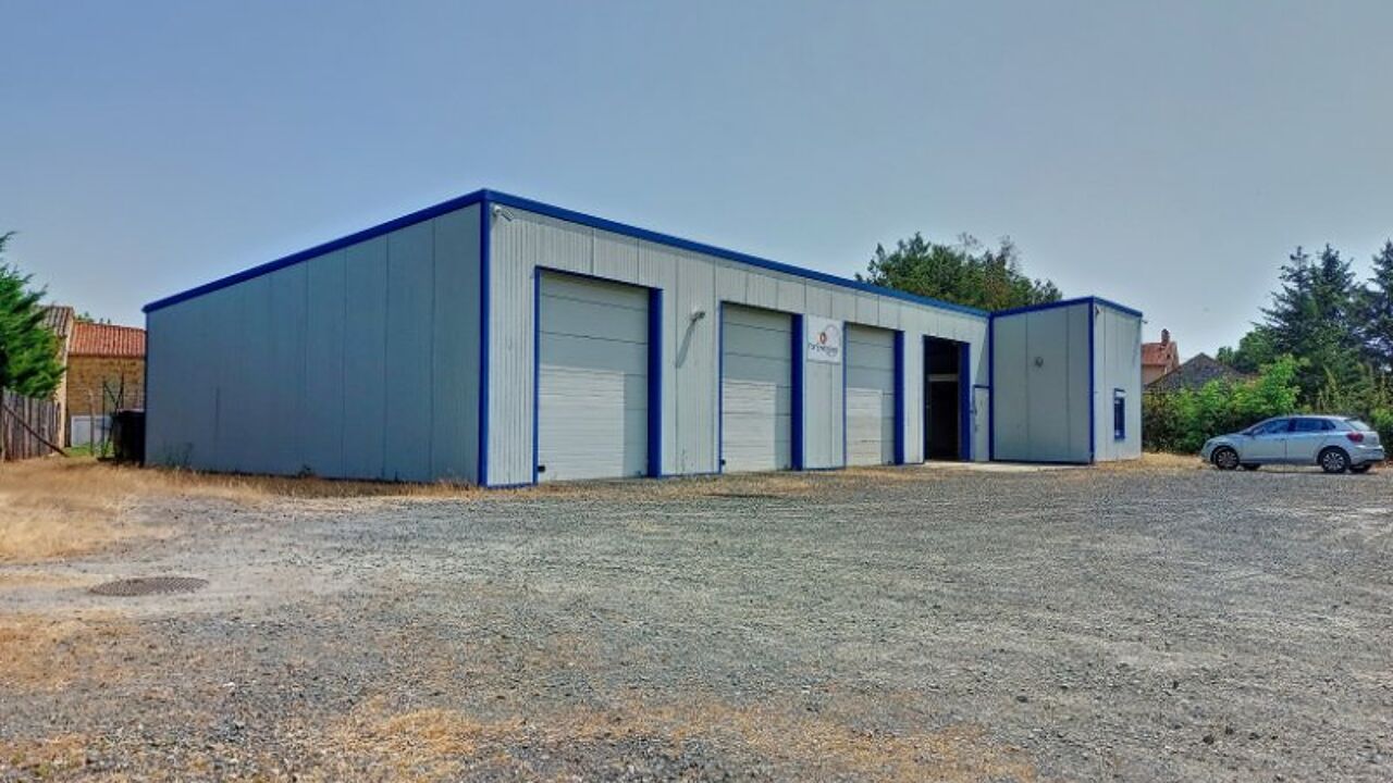 commerce 3 pièces 300 m2 à vendre à Angliers (86330)