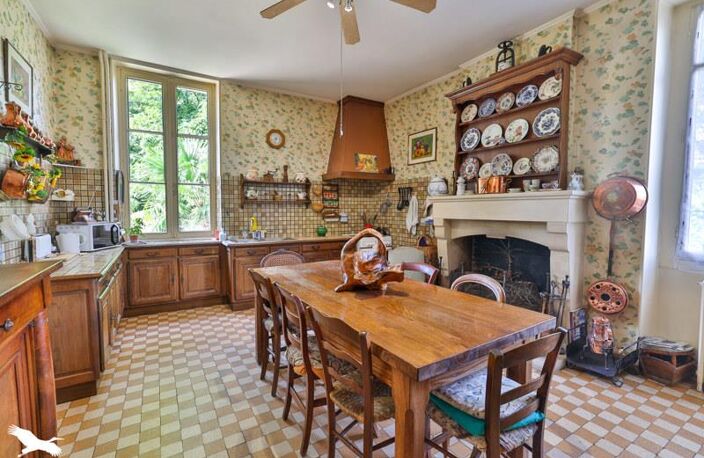 Maison en pierre de 11 pièces principales — photo 3