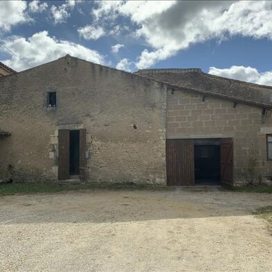Maison 6 pièces 77350 €