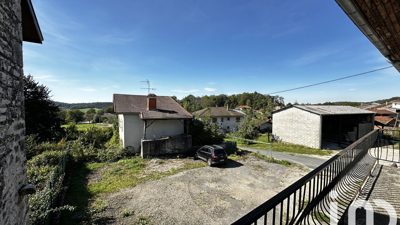 maison 4 pièces 94 m2 à vendre à Challes-la-Montagne (01450)