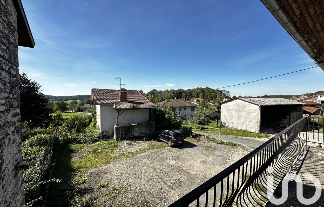 maison 4 pièces 94 m2 à vendre à Challes-la-Montagne (01450)