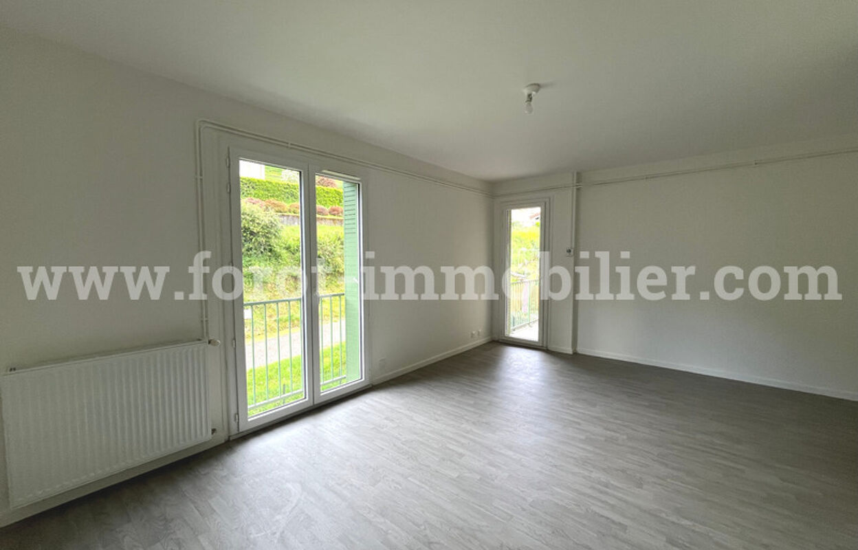 appartement 4 pièces 78 m2 à louer à Mariac (07160)