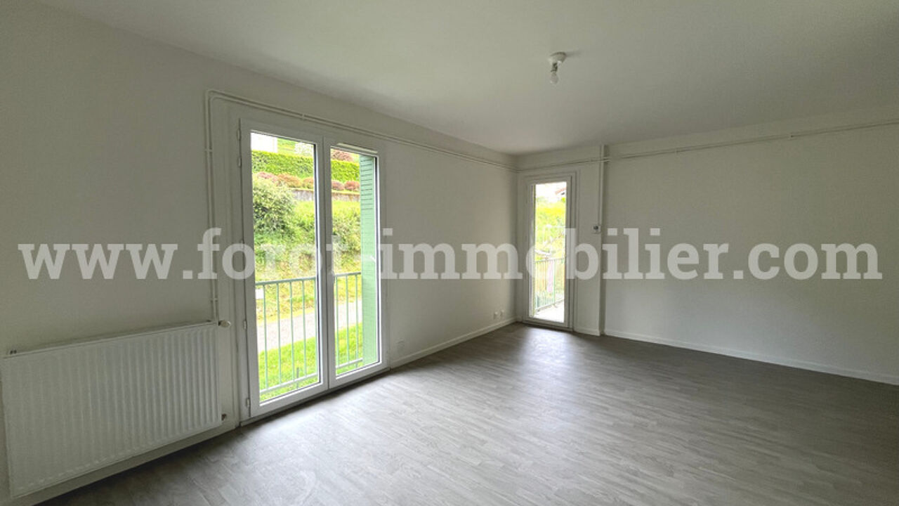 appartement 4 pièces 78 m2 à louer à Mariac (07160)