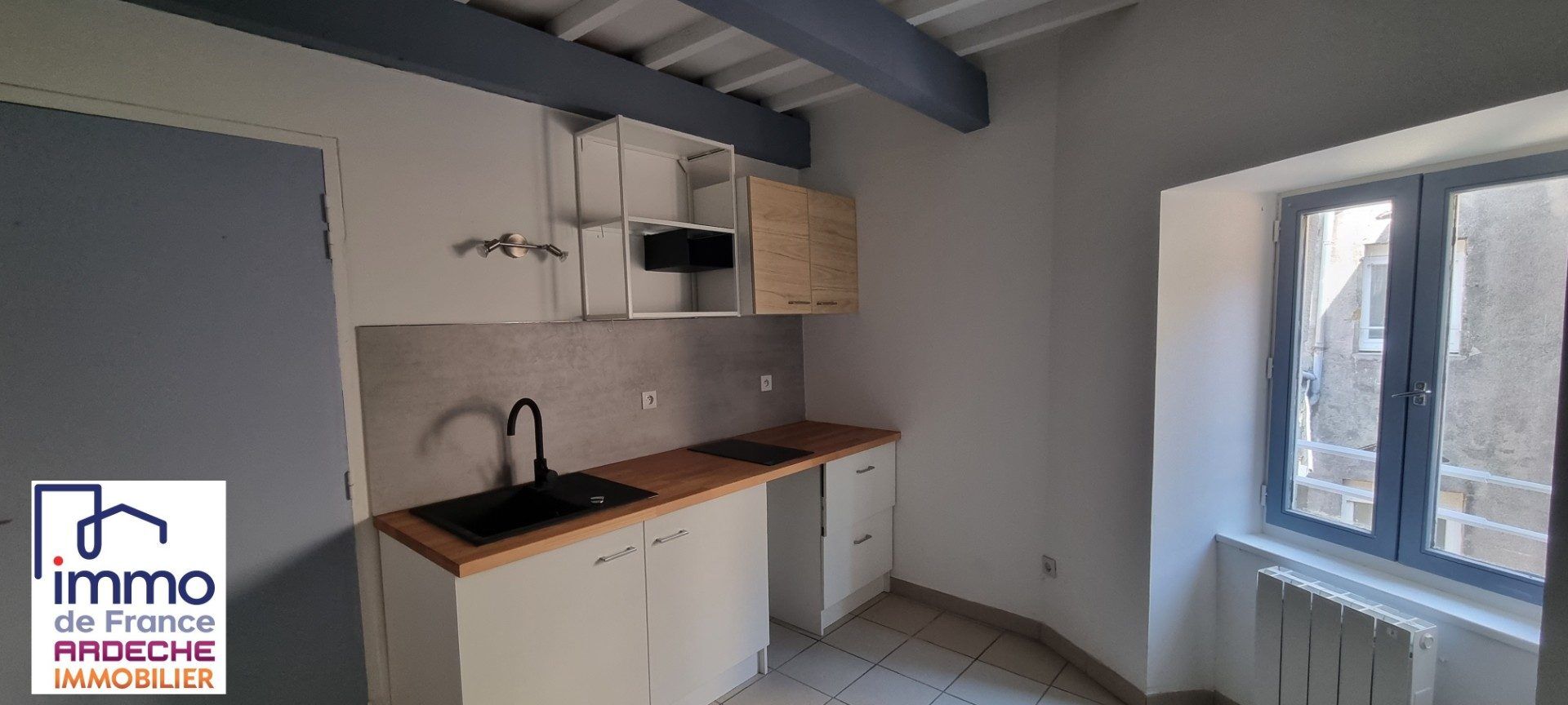 Appartement 1 pièces  à louer Privas 07000