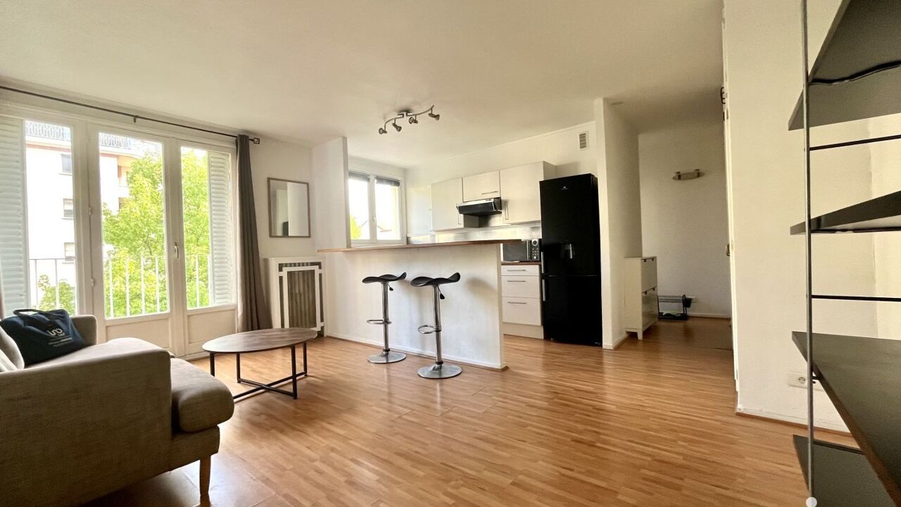 appartement 2 pièces 43 m2 à vendre à Le Kremlin-Bicêtre (94270)