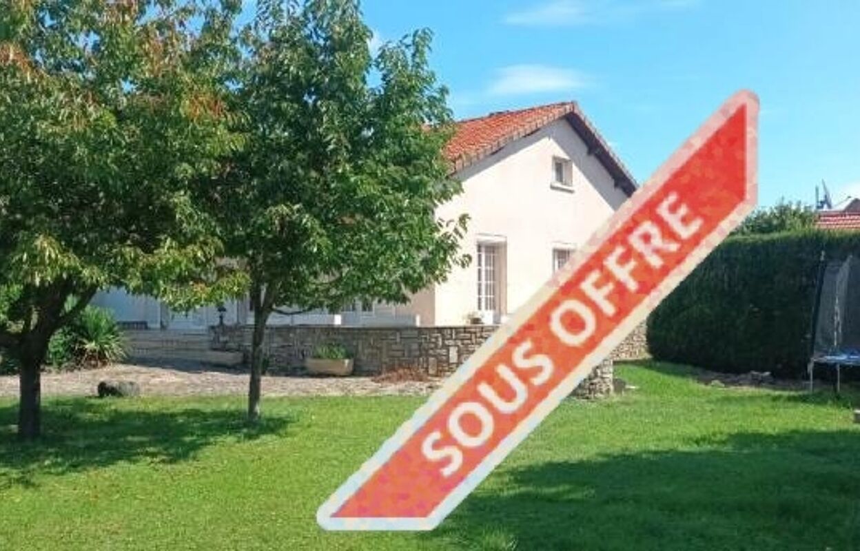 maison 5 pièces 109 m2 à vendre à Aigueperse (63260)