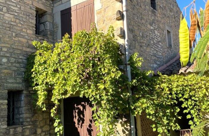 EXCLUSIVITÉ : Maison de village en pierre 104 m² avec cour intime  à Vagnas — photo 3