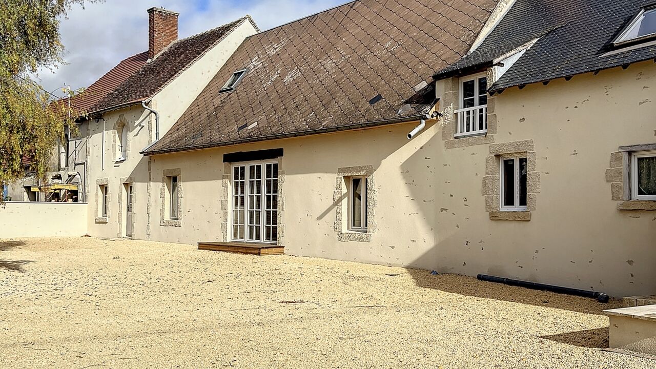 maison 8 pièces 213 m2 à vendre à Saint-Caprais (18400)