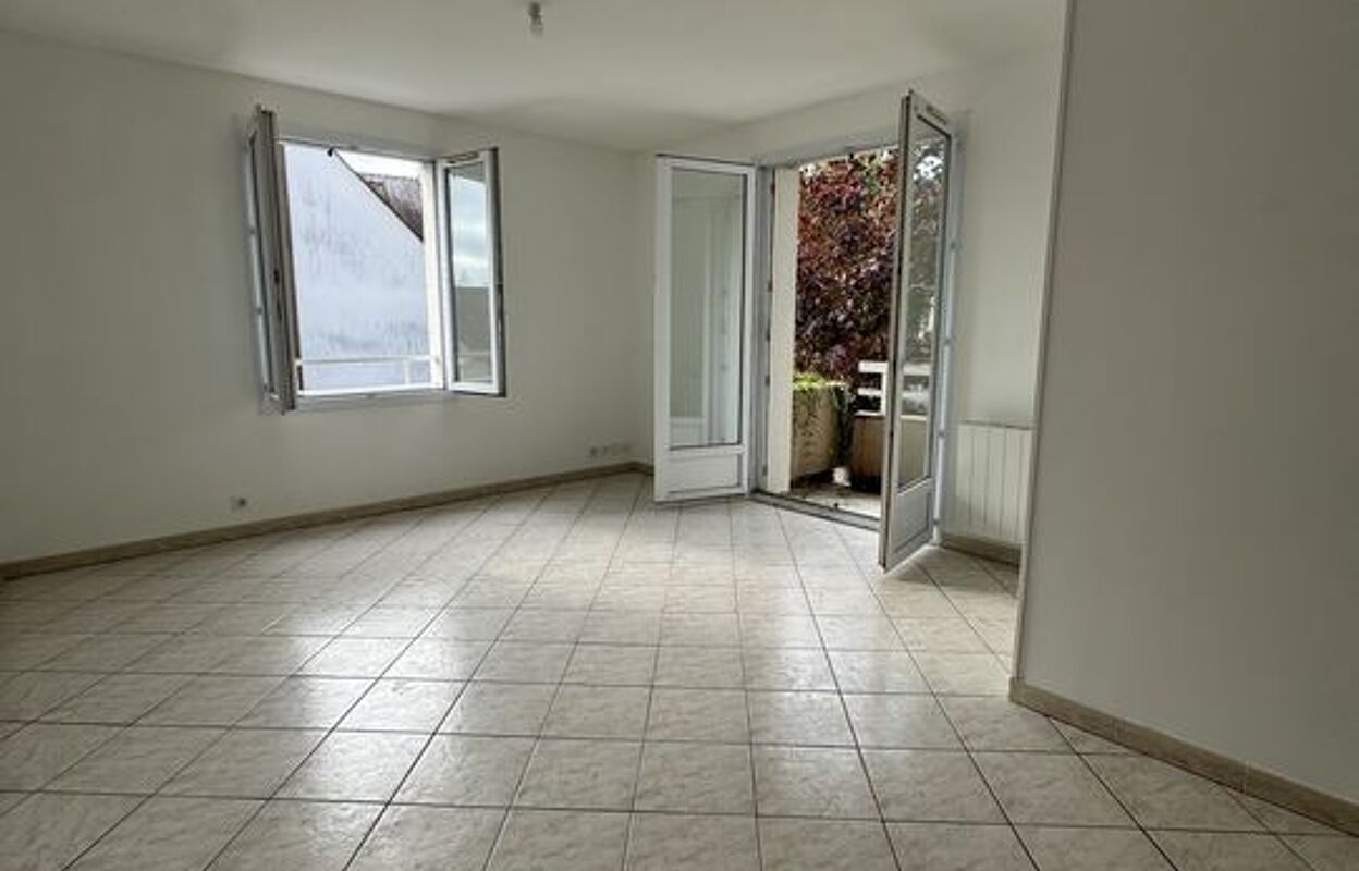 appartement 3 pièces 63 m2 à louer à Étampes (91150)