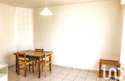 location appartement 365 € CC /mois à proximité de Les Herbiers (85500)