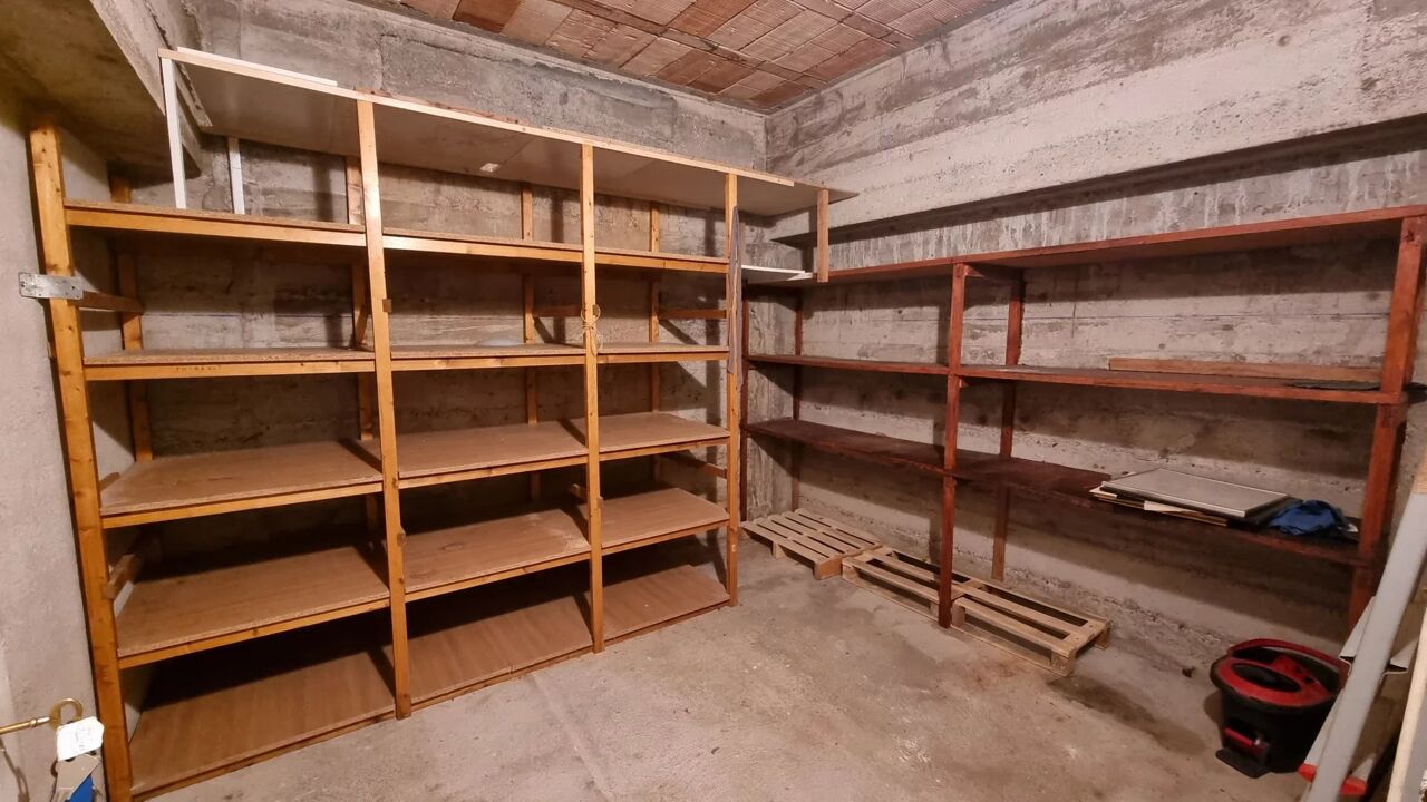 divers  pièces 10 m2 à vendre à Nice (06200)