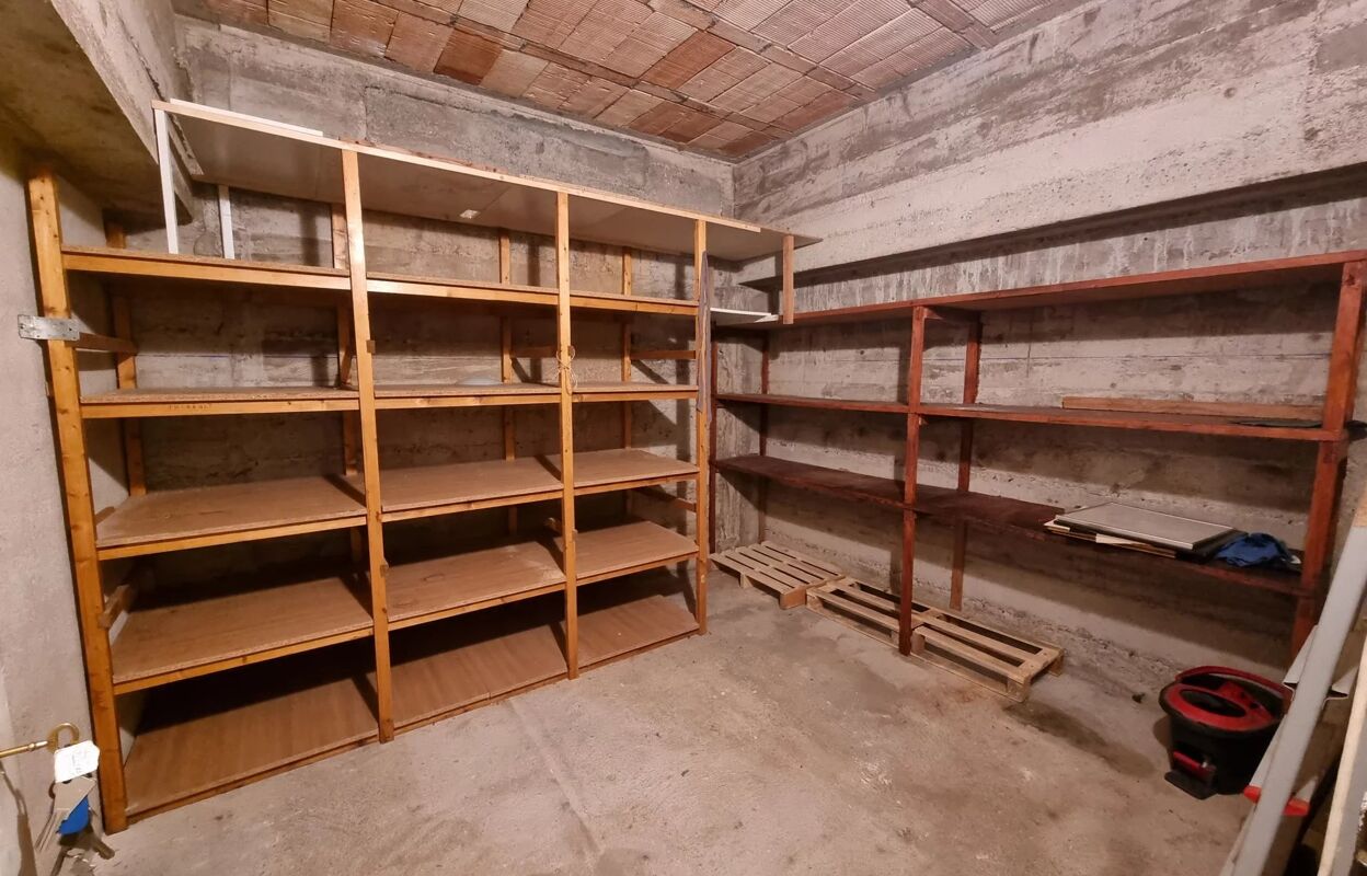 divers  pièces 10 m2 à vendre à Nice (06200)