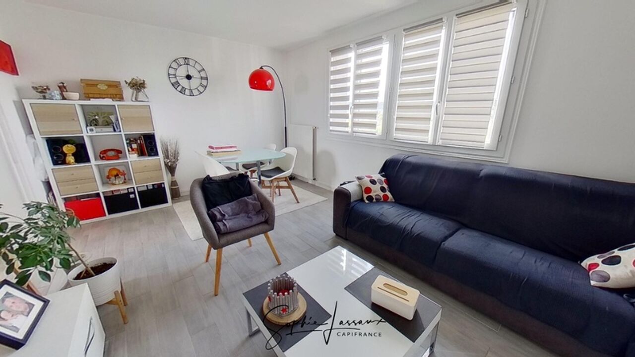 appartement 3 pièces 56 m2 à vendre à Les Clayes-sous-Bois (78340)