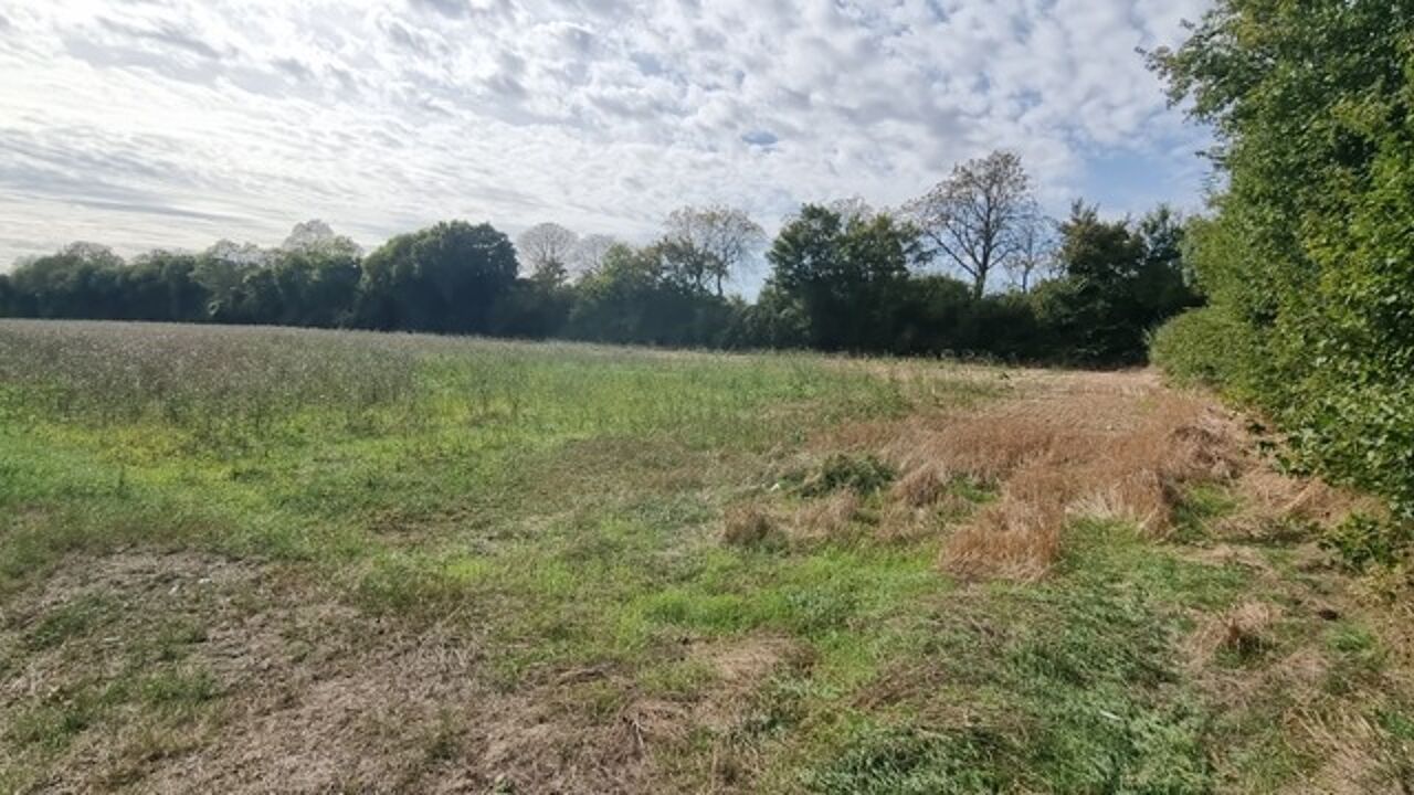 terrain  pièces 285 m2 à vendre à Surgères (17700)