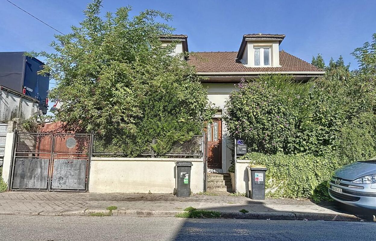 maison 7 pièces 110 m2 à vendre à Saint-Denis (93200)