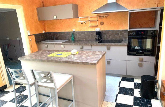 Située proche des commodités et des accès autoroutiers, beau — photo 3