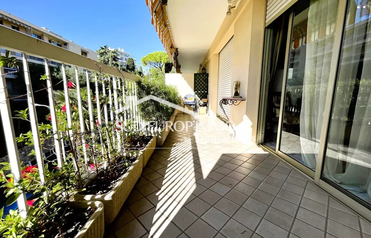 appartement 3 pièces 82 m2 à vendre à Nice (06100)