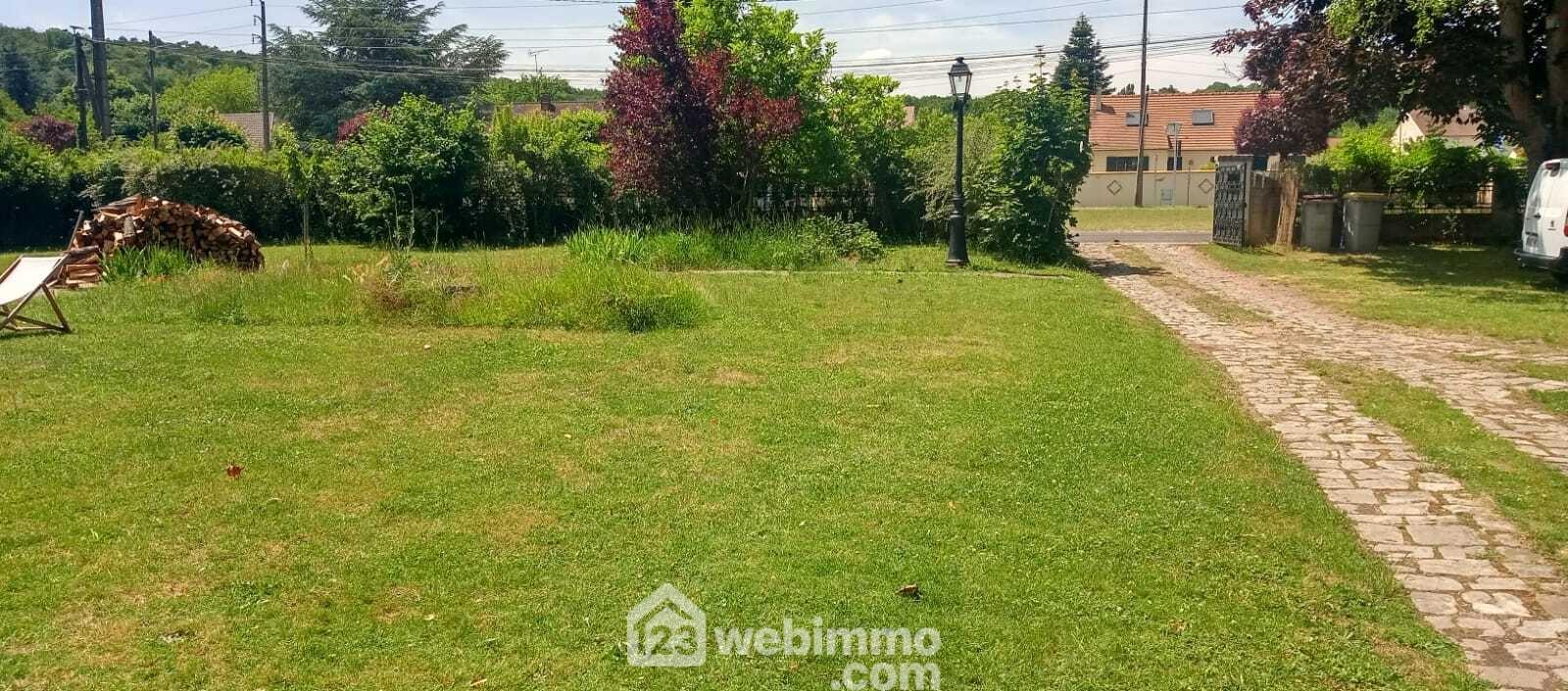 Photo Terrain constructible - 558m² - Oncy-sur-École image 3/3