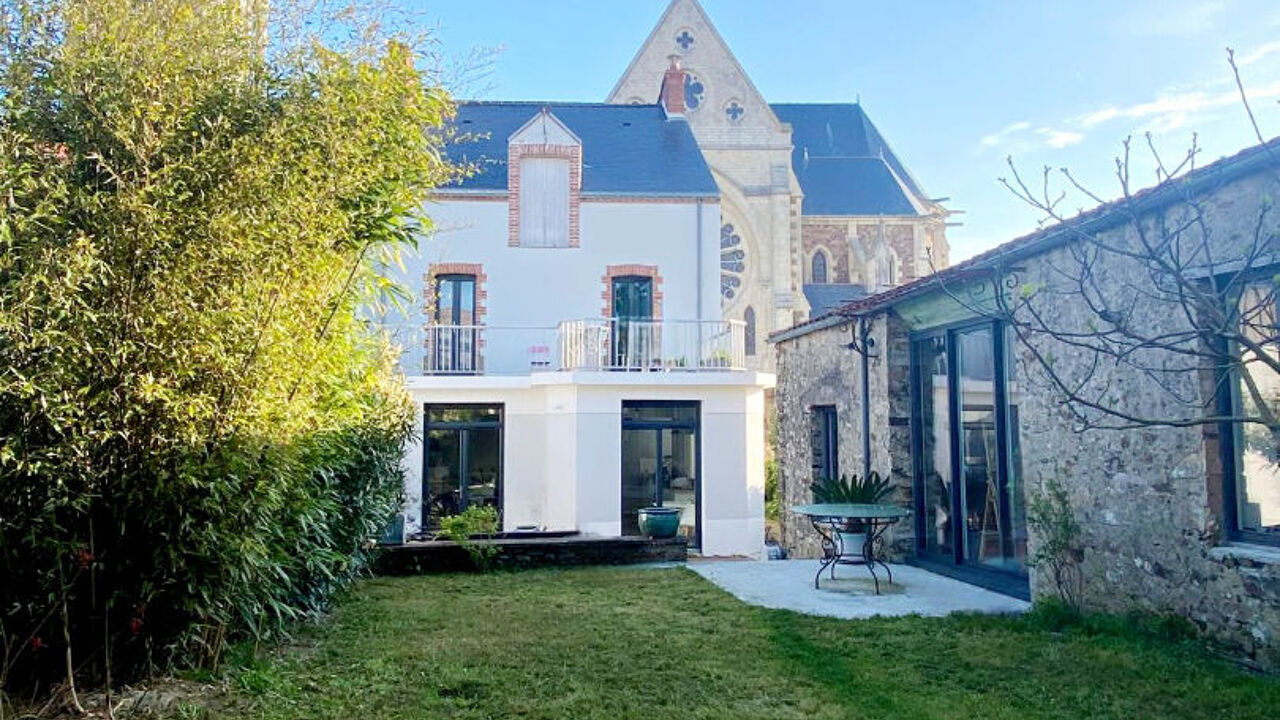 maison 7 pièces 164 m2 à vendre à Saint-Philbert-de-Grand-Lieu (44310)