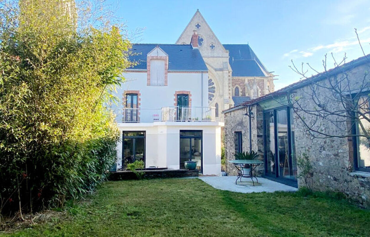 maison 7 pièces 164 m2 à vendre à Saint-Philbert-de-Grand-Lieu (44310)