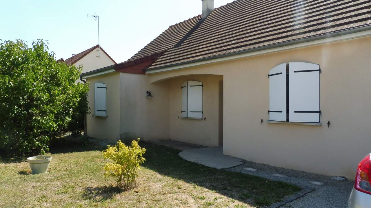 maison  pièces  m2 à vendre à Noyant-de-Touraine (37800)