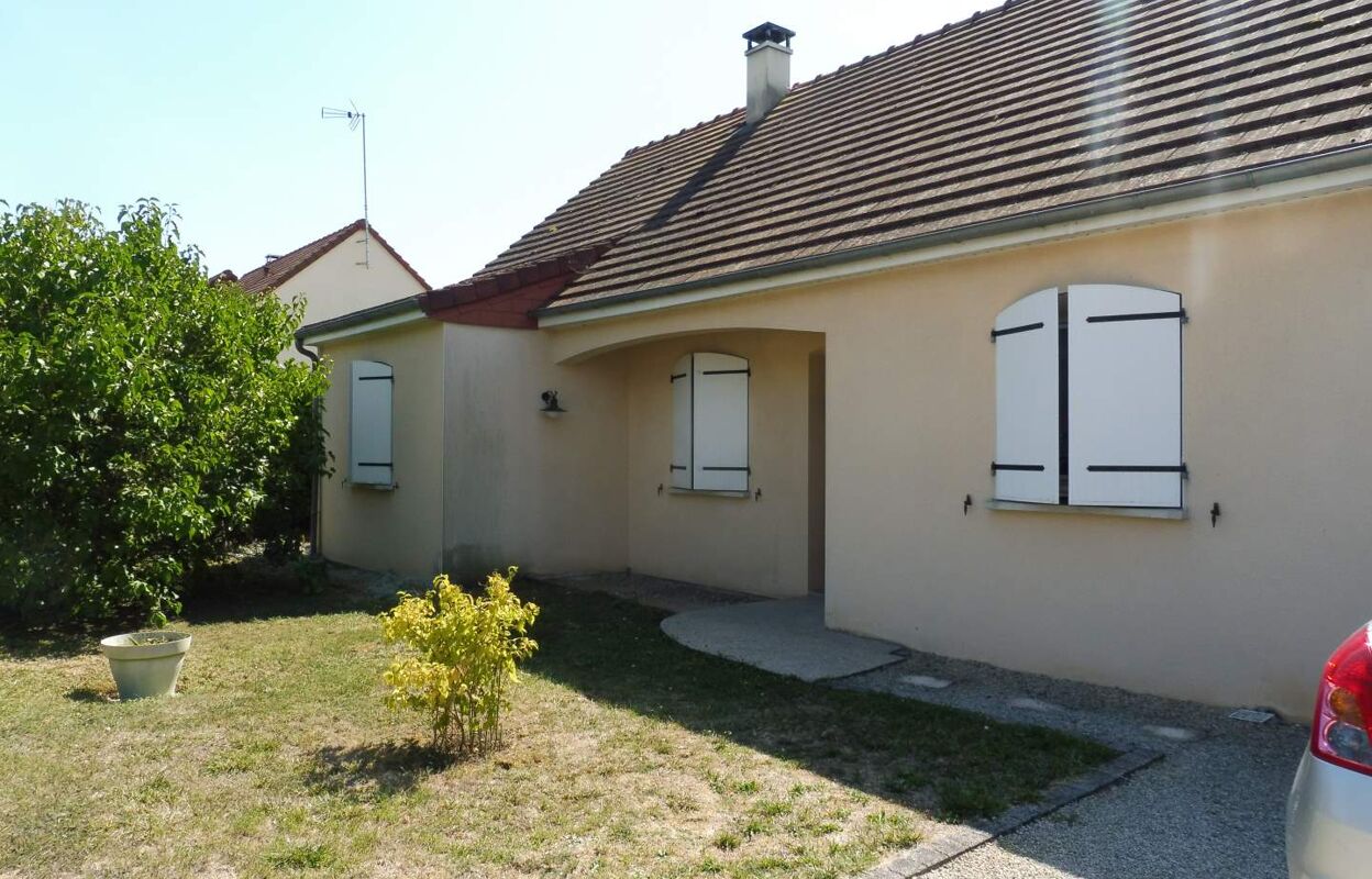 maison  pièces  m2 à vendre à Noyant-de-Touraine (37800)