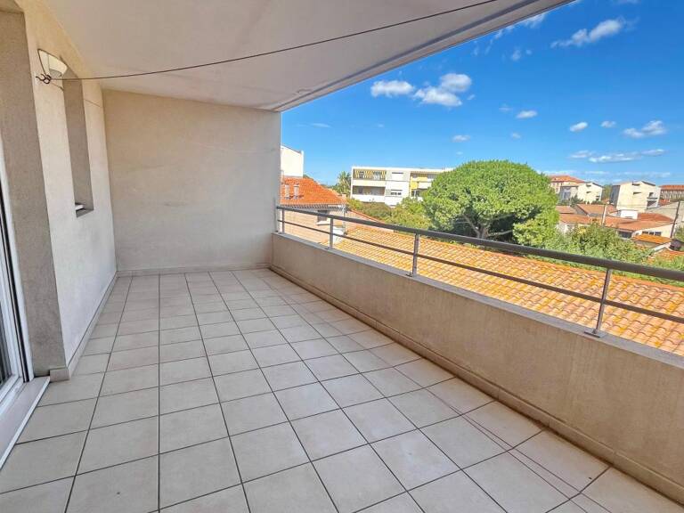 Grand appartement T3 avec terrasse et ascenseur — photo 1