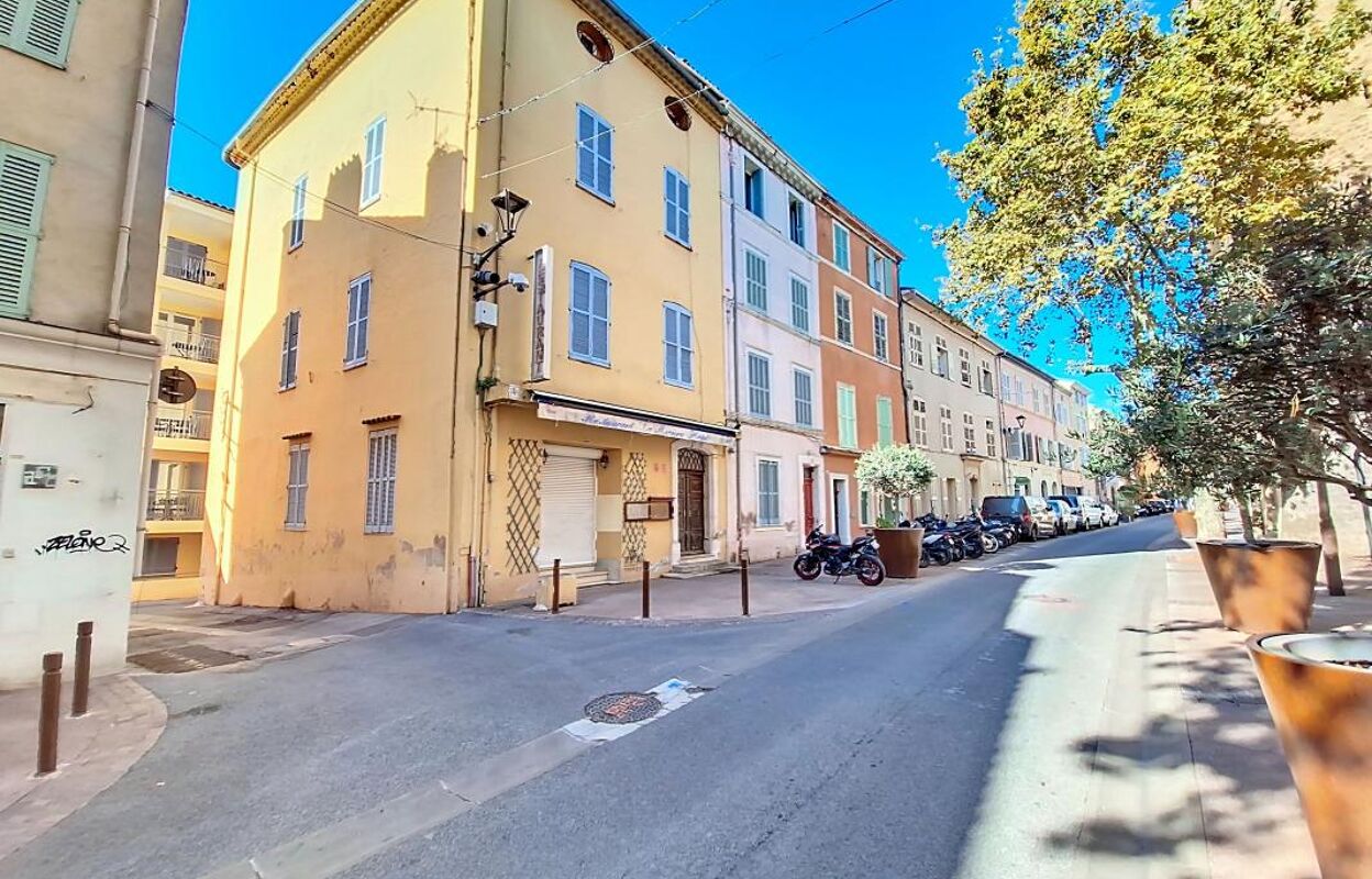 maison 11 pièces 282 m2 à vendre à Fréjus (83600)