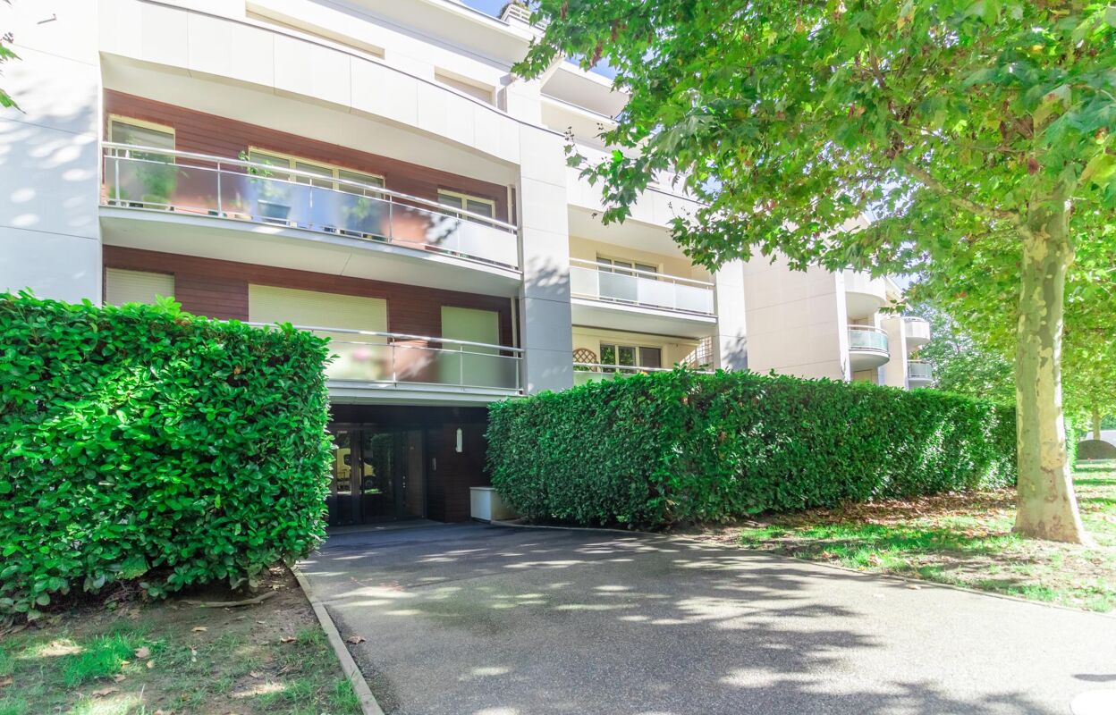 appartement 4 pièces 95 m2 à vendre à Le Chesnay (78150)