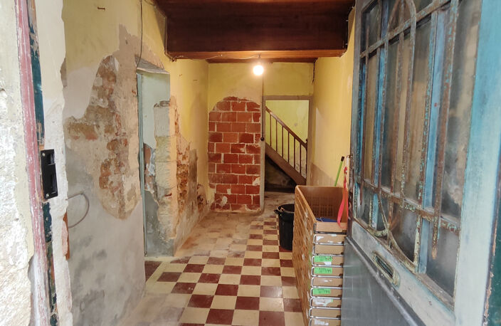Maison de ville avec cour et grand garage — photo 4