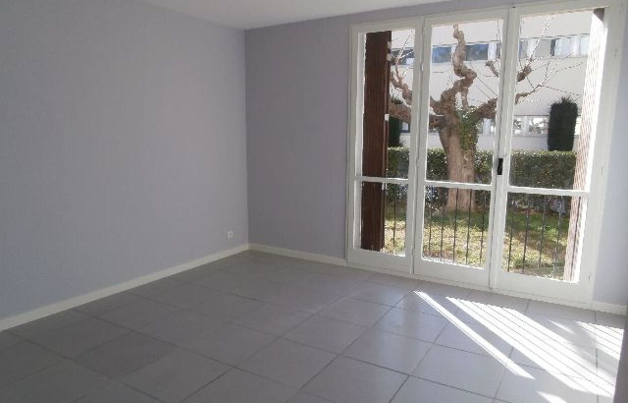 appartement 4 pièces 74 m2 à louer à Salon-de-Provence (13300)