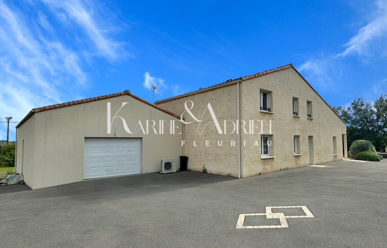 maison 5 pièces 182 m2 à vendre à Saint-Maurice-des-Noues (85120)