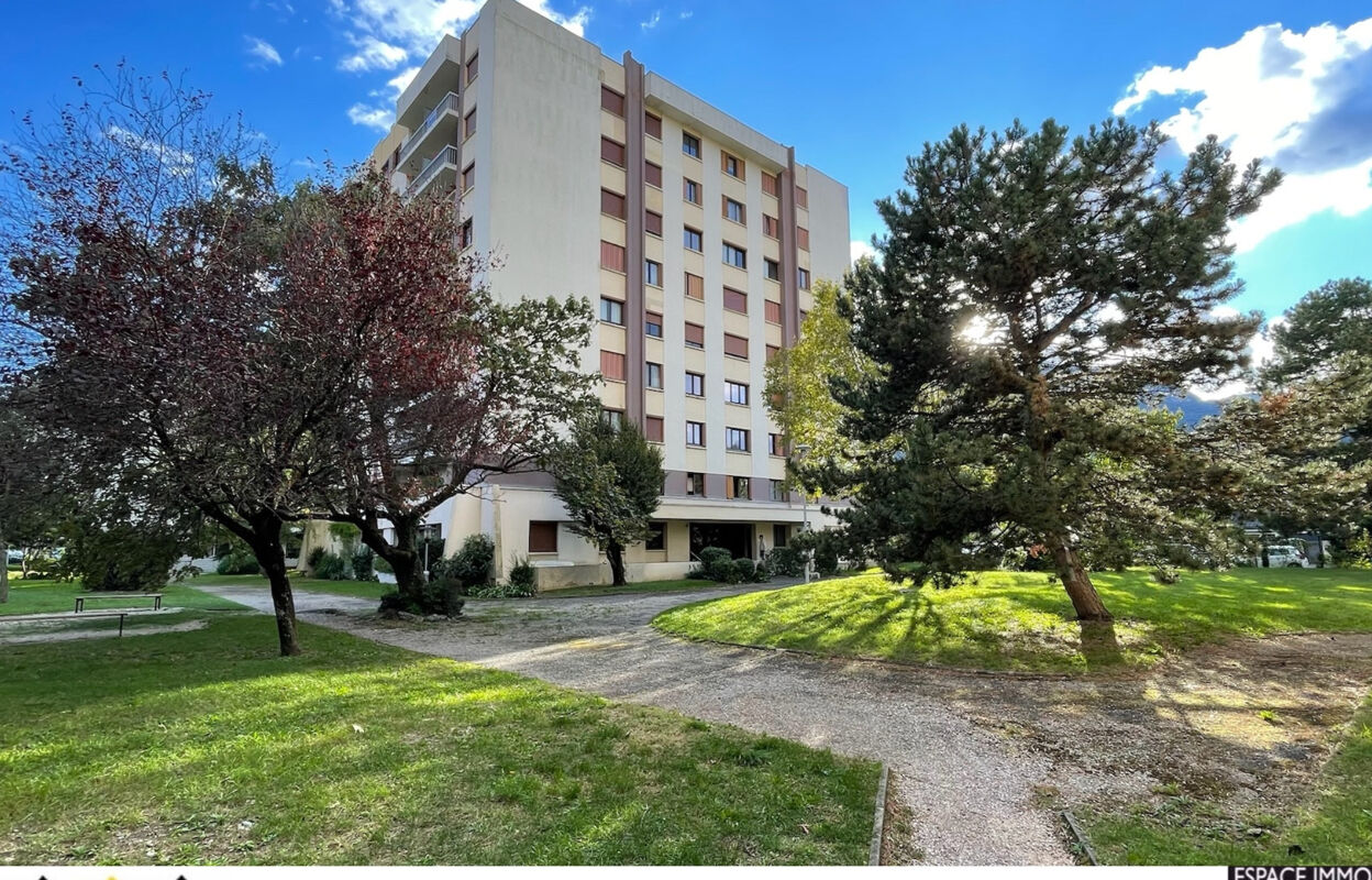 appartement 3 pièces 69 m2 à vendre à Grenoble (38100)