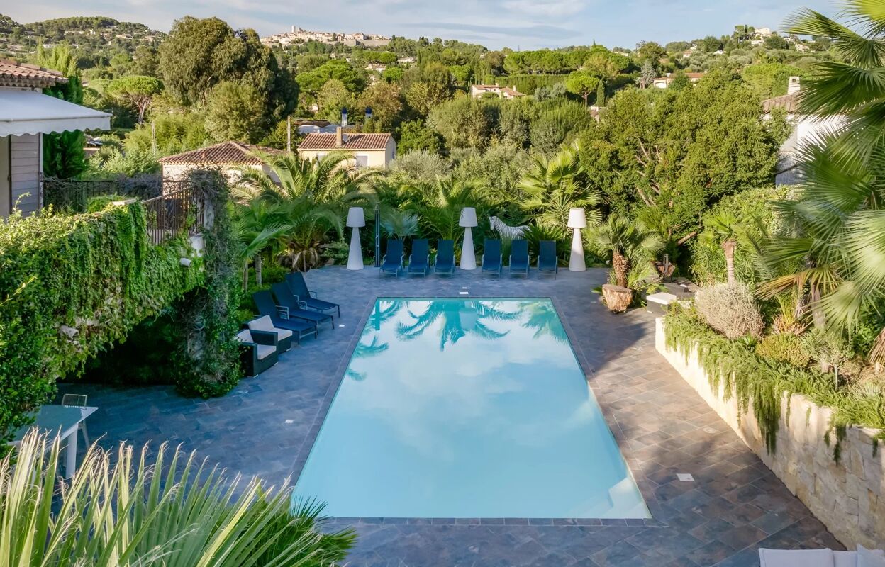 maison 6 pièces 273 m2 à vendre à La Colle-sur-Loup (06480)