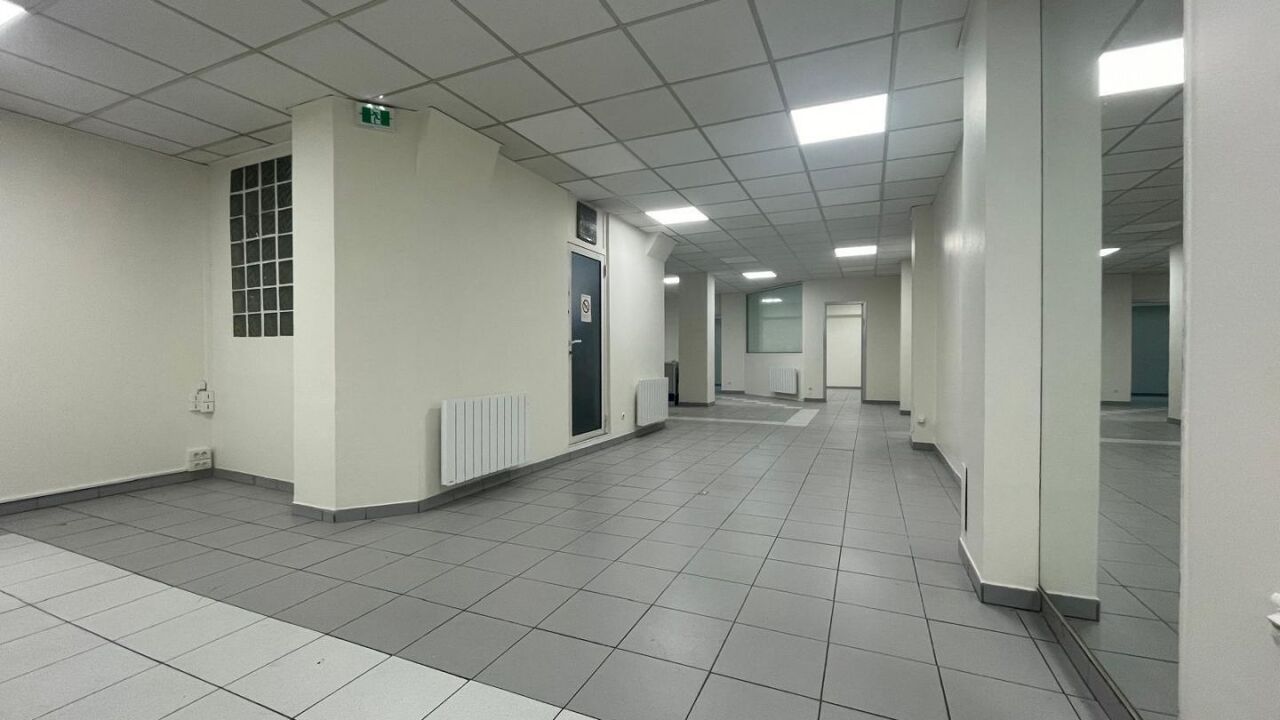 bureau 7 pièces 200 m2 à louer à Paris 9 (75009)