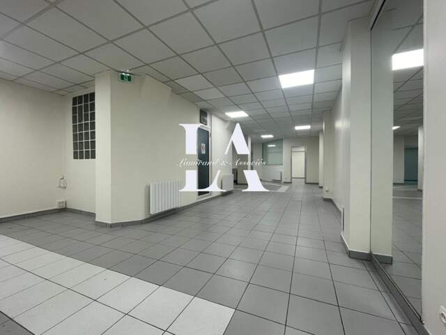 Bureaux 6 et plus à PARIS 9ème — photo du bien