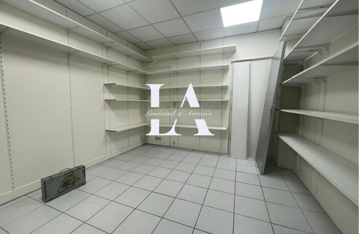 Bureaux 6 et plus à PARIS 9ème — photo 5