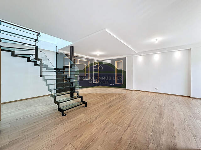 Maison Saint Maur Des Fosses 6 pièce(s) 195 m2 — photo du bien